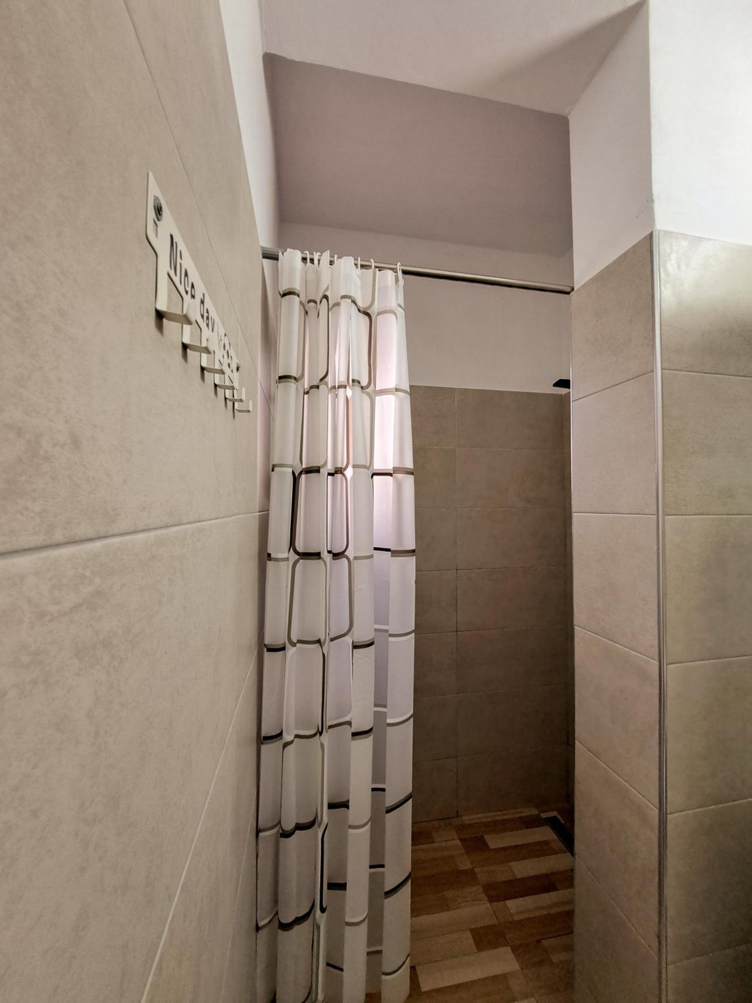 Troi Beach House Vlore Room photo